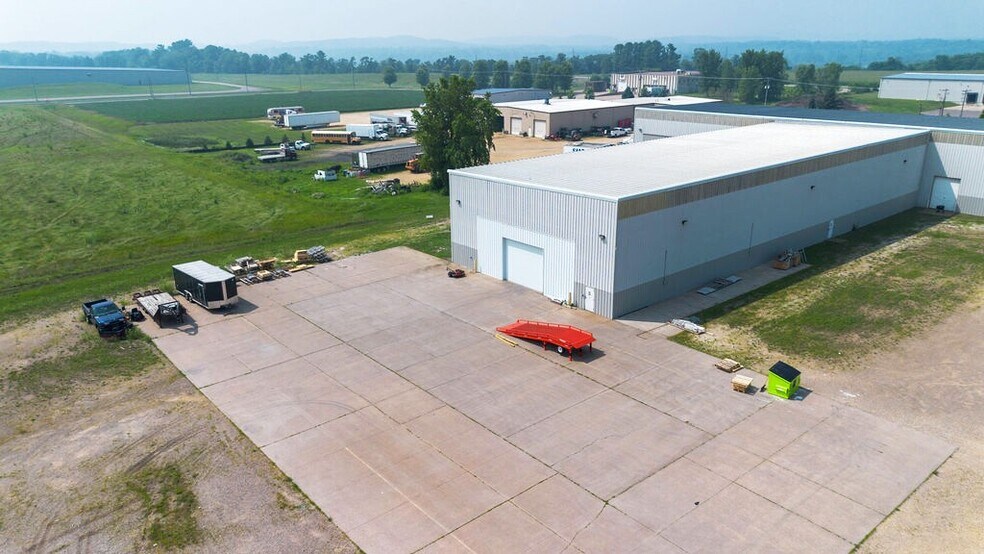 More Photos Of 5414 Packer Dr, Menomonie Manufacturing For Sale