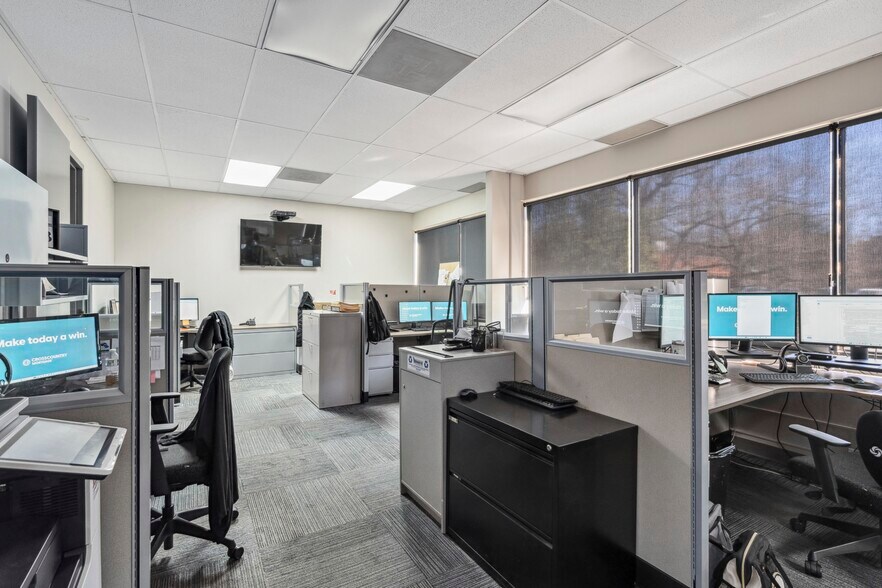 More Photos Of 200 Mineral Springs Rd, Rockaway Medical For Lease