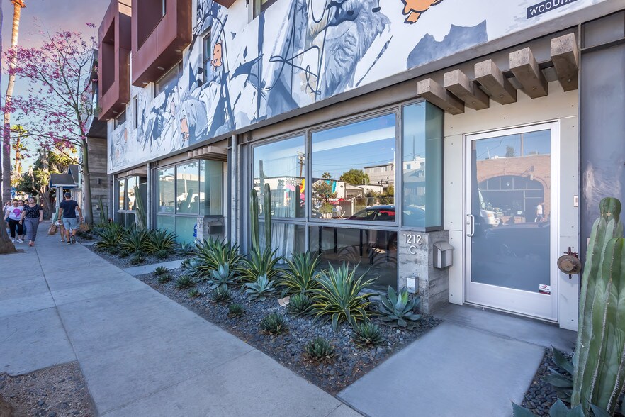 More Photos Of 1212 Abbot Kinney Blvd, Venice Loft Creative Space For Sale