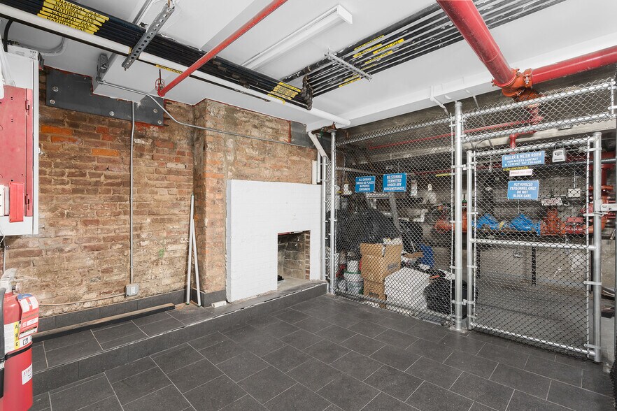 More Photos Of 141 Lexington Ave, New York Apartments For Sale