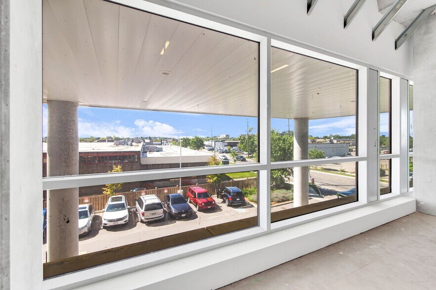 More Photos Of 1275 Finch Av W, Toronto Office For Sale