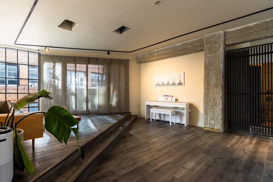 More Photos Of 1122-1126 Folsom St, San Francisco Industrial For Sale