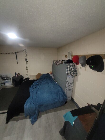 More Photos Of 1458 W 32nd St, Indianapolis Apartments For Sale