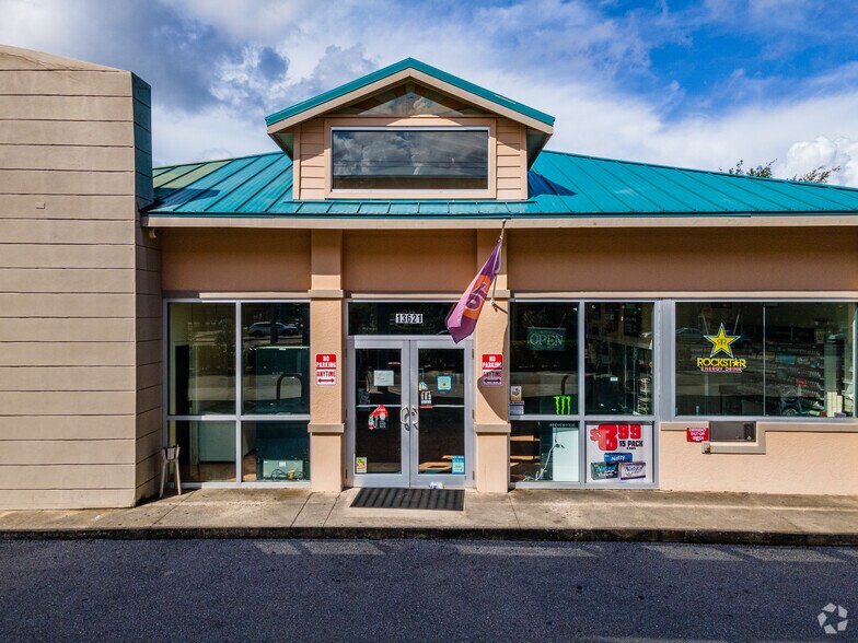 More Photos Of 13621 Cleveland Ave, North Fort Myers Convenience Store For Sale