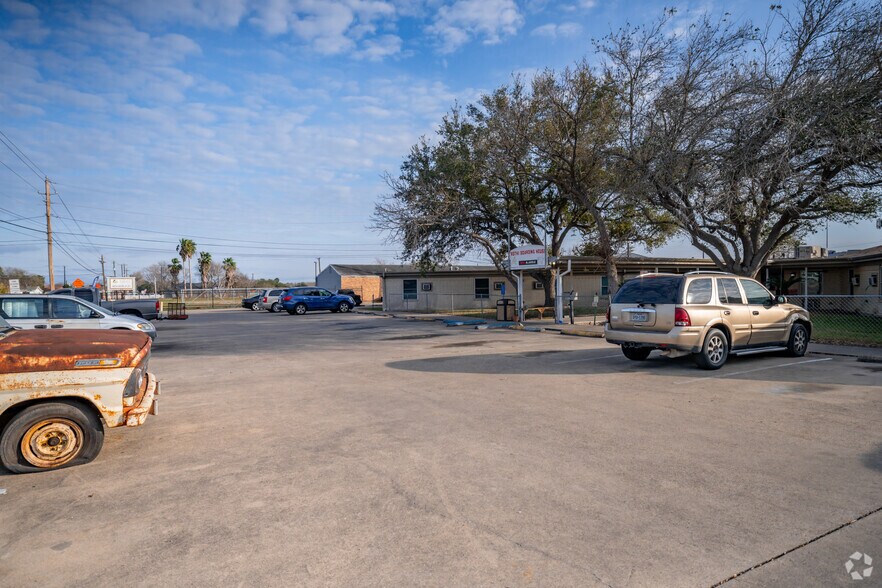 More Photos Of 3031 McArdle Rd, Corpus Christi Apartments For Sale