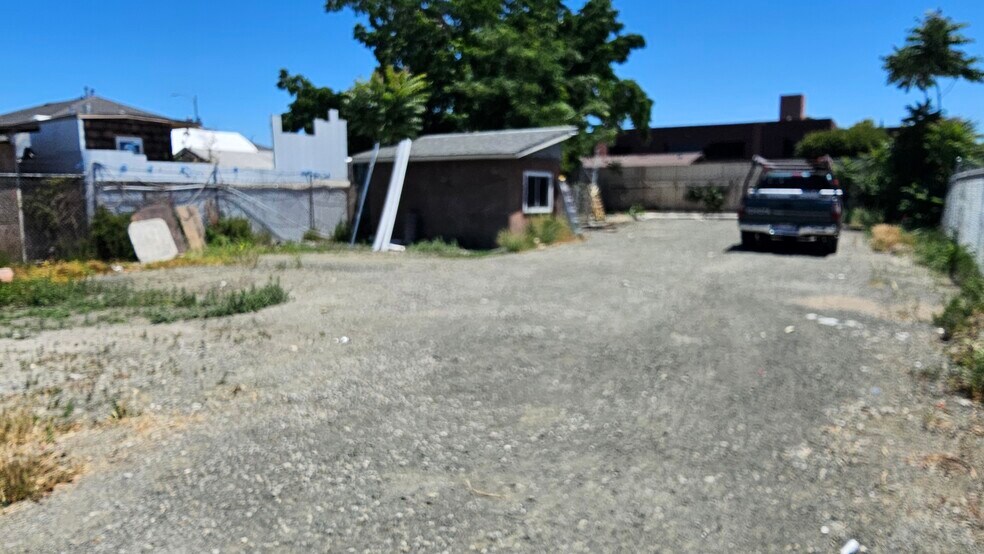 More Photos Of 532 Mckendrie St, San Jose Service For Sale