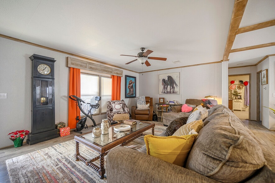 More Photos Of 28 Indian Hwy 144, Broken Bow Truck Stop For Sale