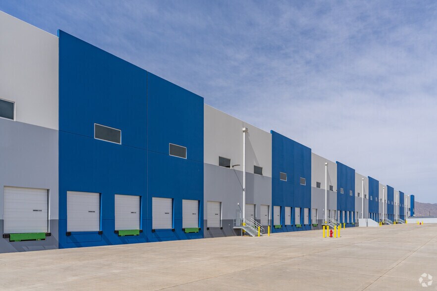 More Photos Of NWC Indian School Rd & W Minnezona Ave, Goodyear Unknown For Lease