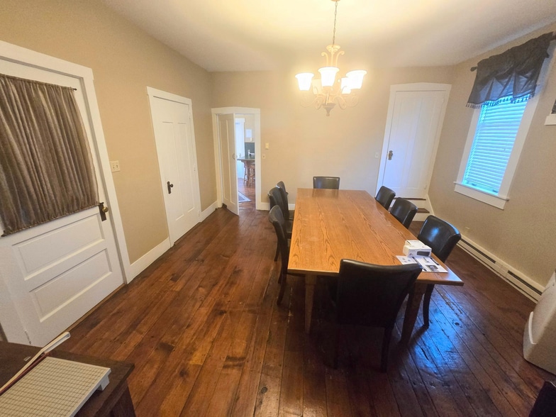 More Photos Of 108-110 S Main St, Manheim Office For Sale