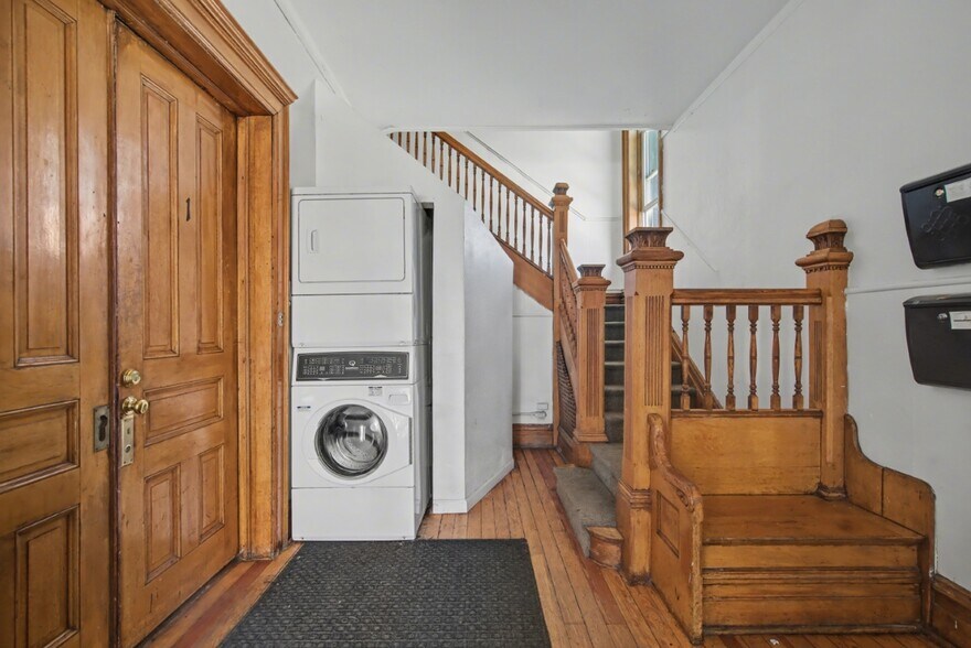 More Photos Of 1537 Pearl St, Denver Apartments For Sale