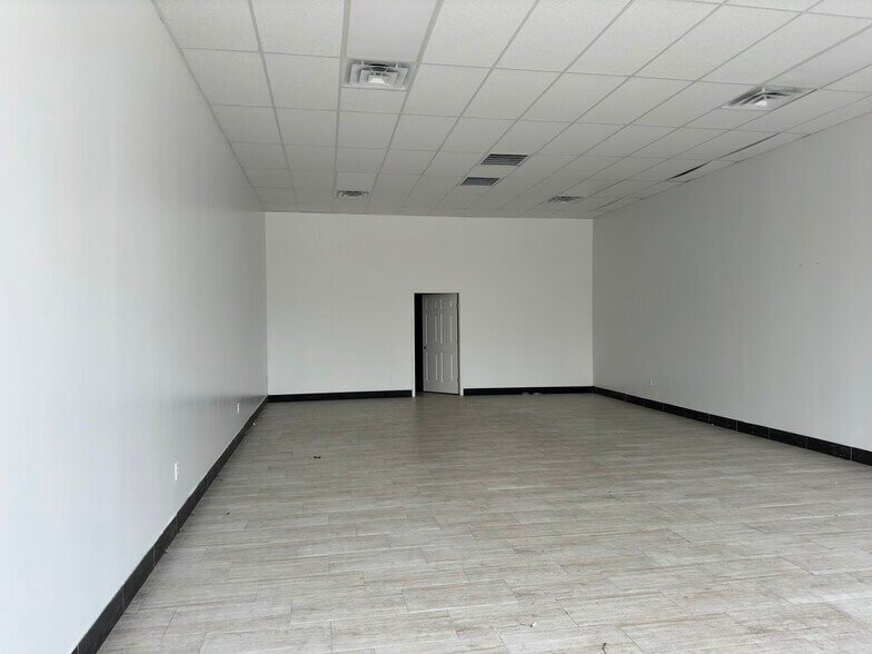 More Photos Of 9525 W Montgomery Rd, Houston General Retail For Sale