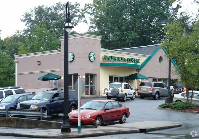 More Photos Of 2333-2365 Peachtree Rd NE, Atlanta Unknown For Lease