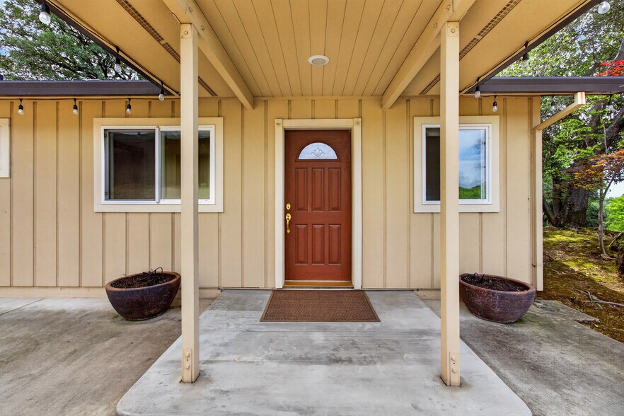 More Photos Of 8815 Tudsbury Rd, Loomis Office For Lease