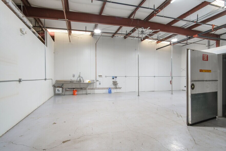 More Photos Of 1982 Crows Landing rd, Modesto Industrial For Sale