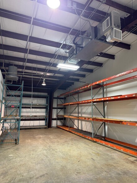 More Photos Of 371-1/2 Columbia Memorial Parkway, Kemah Unknown For Lease