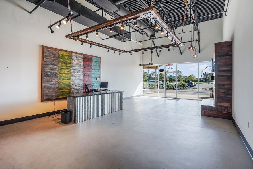 Primary Photo Of 9800-9890 Brewster Ln, Powell General Retail For Lease