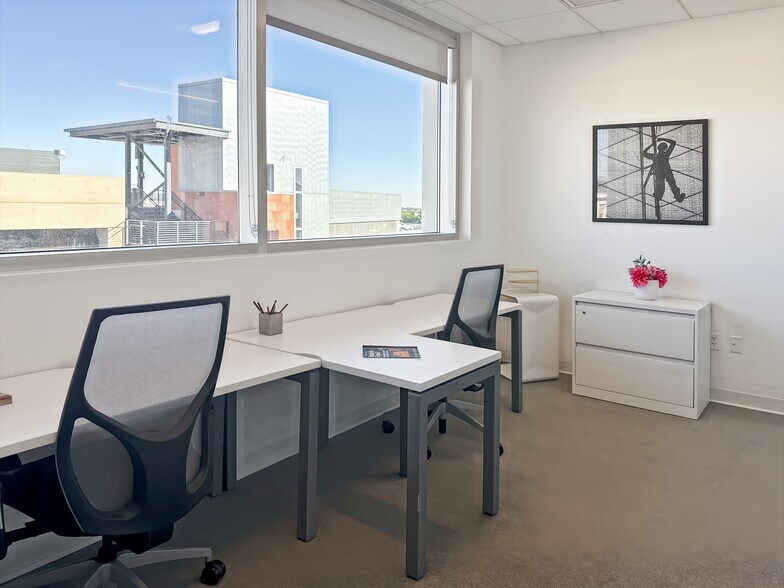 More Photos Of 15169 N Scottsdale Rd, Scottsdale Coworking Space