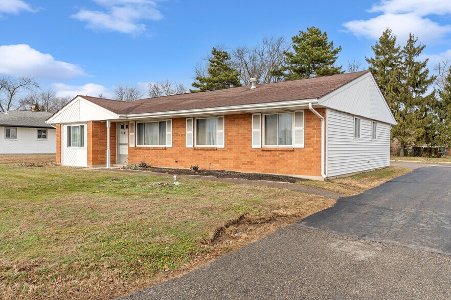 More Photos Of 2179 Miamisburg Centerville Rd, Dayton Office For Sale