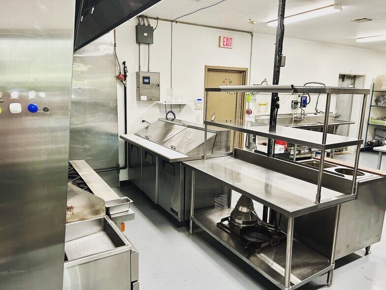 More Photos Of 2851 W Edmond Rd, Edmond Storefront Retail Office For Sale