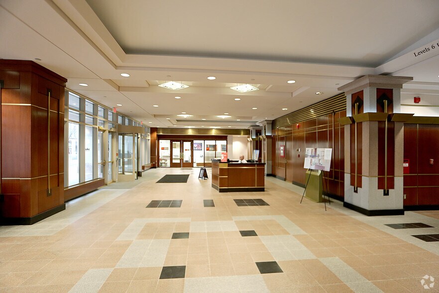 More Photos Of 900 Elm St, Manchester Office For Lease