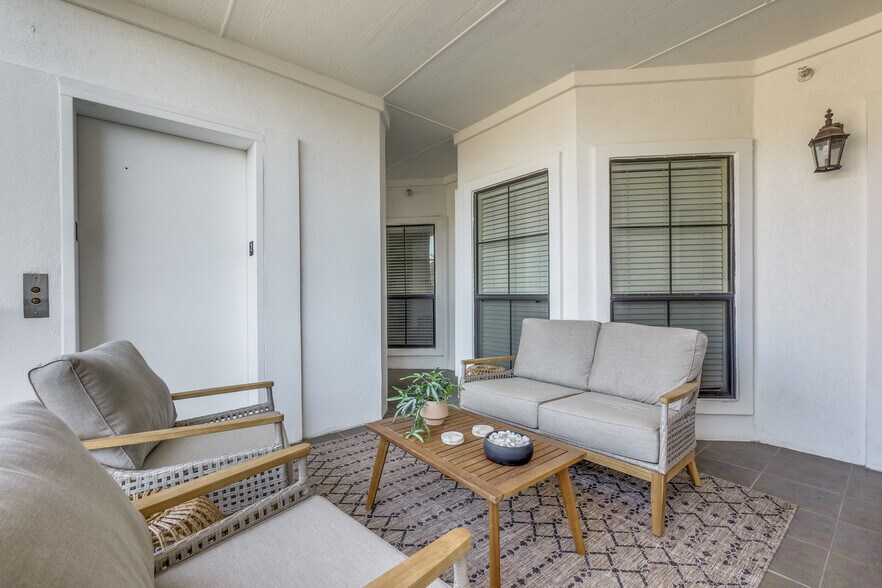 More Photos Of 4210 Prescott Ave, Dallas Apartments For Sale