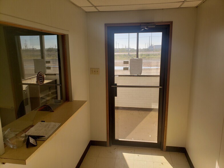More Photos Of 9244 Interstate 20, Odessa Industrial For Sale