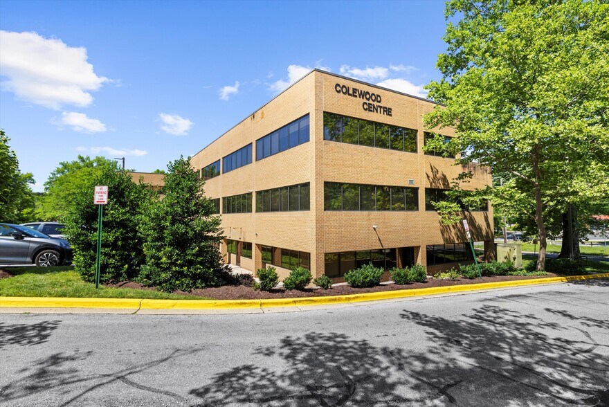 Primary Photo Of 10801 Lockwood Dr, Silver Spring Medical For Sale