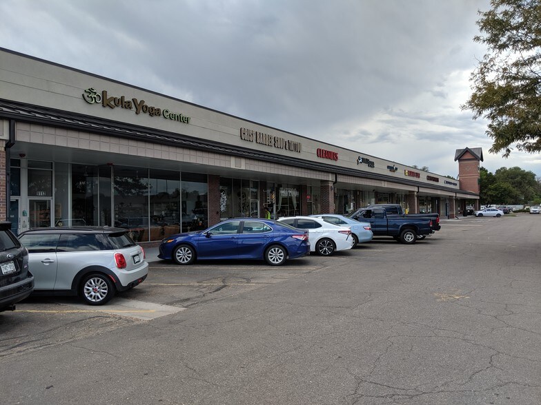 More Photos Of 9050 W 6th Ave, Lakewood Unknown For Lease