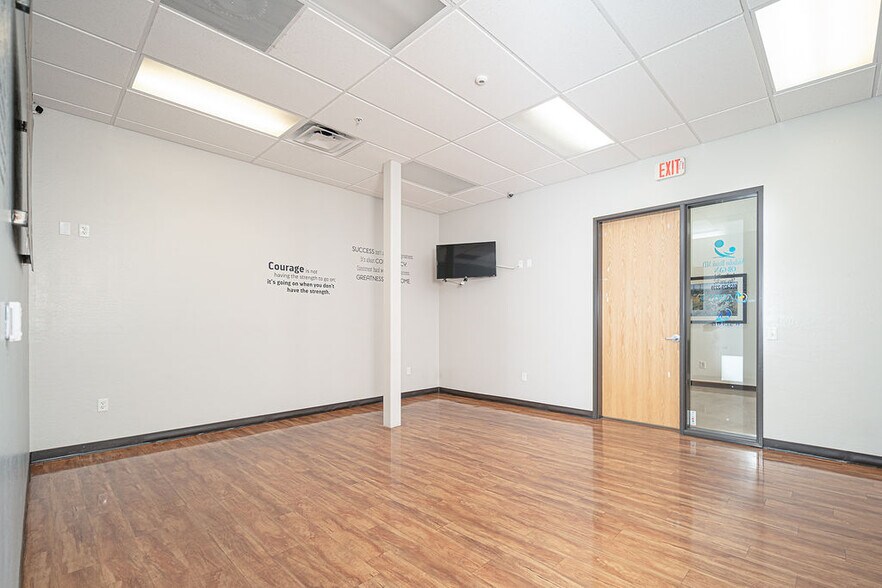 More Photos Of 4338 W Thomas Rd, Phoenix Storefront For Sale