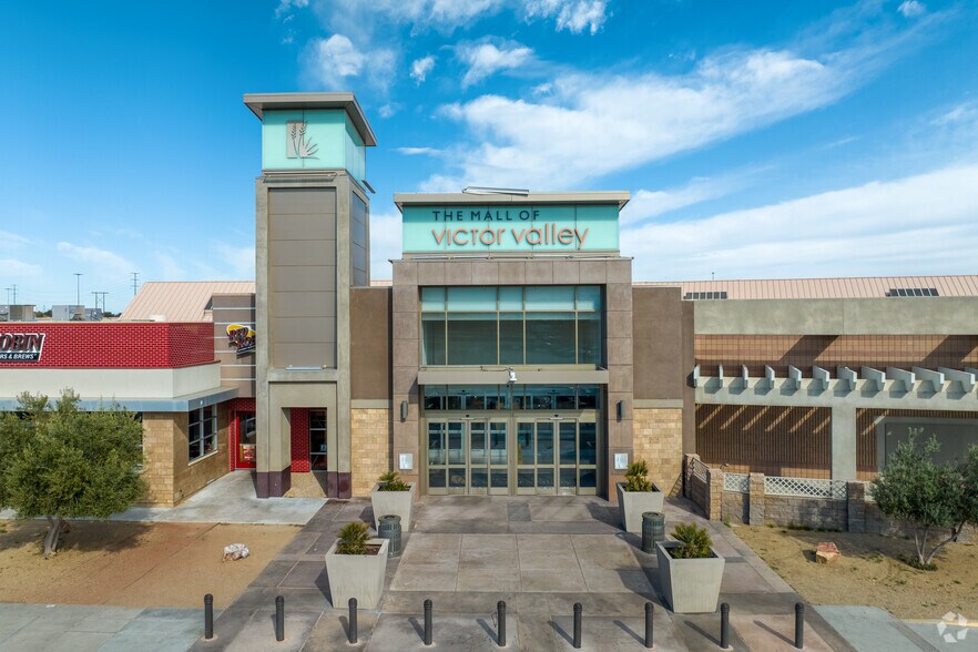 More Photos Of 14420 Bear Valley Rd, Victorville Bowling Alley For Lease