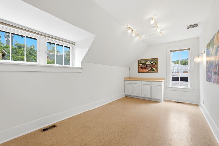 More Photos Of 2439 Broadway St, Boulder Office Residential For Sale