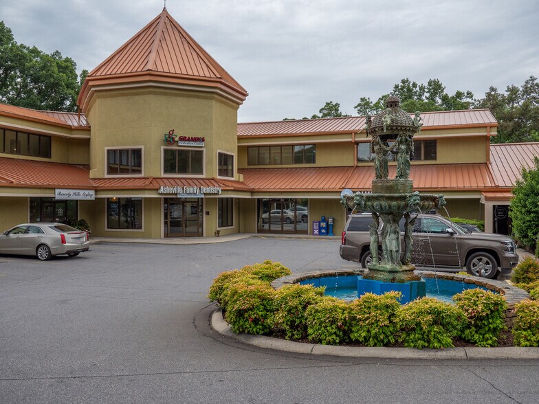 Primary Photo Of 1011 Tunnel Rd, Asheville Unknown For Lease