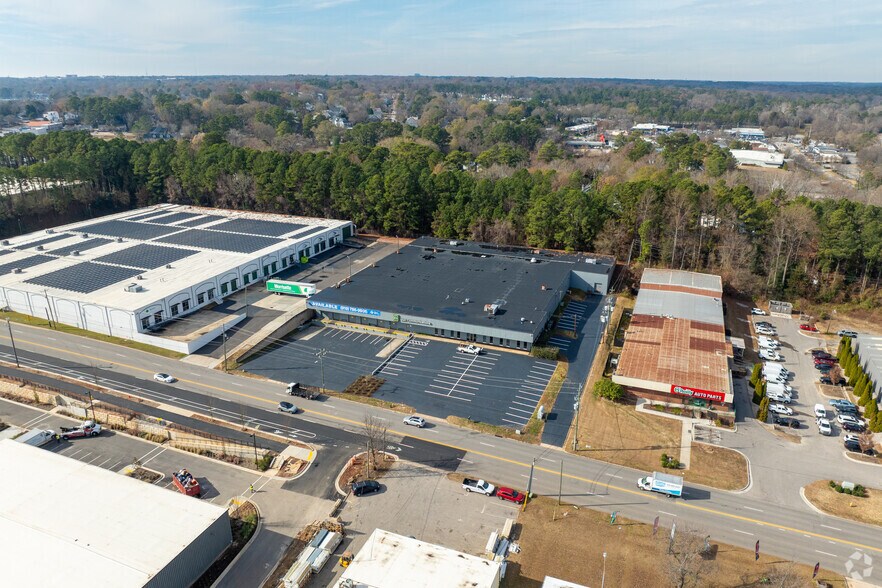 More Photos Of 2319 Atlantic Ave, Raleigh Manufacturing For Lease