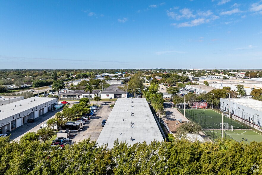 More Photos Of 14315 SW 139th Ct, Miami Warehouse For Lease