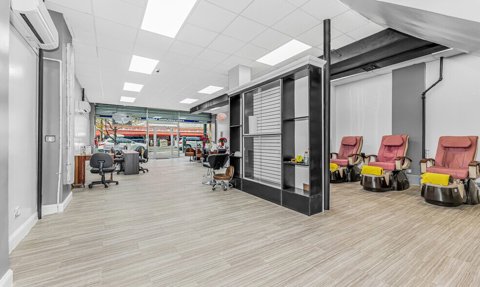 More Photos Of 3910 White Plains Rd, Bronx Storefront Retail Office For Sale