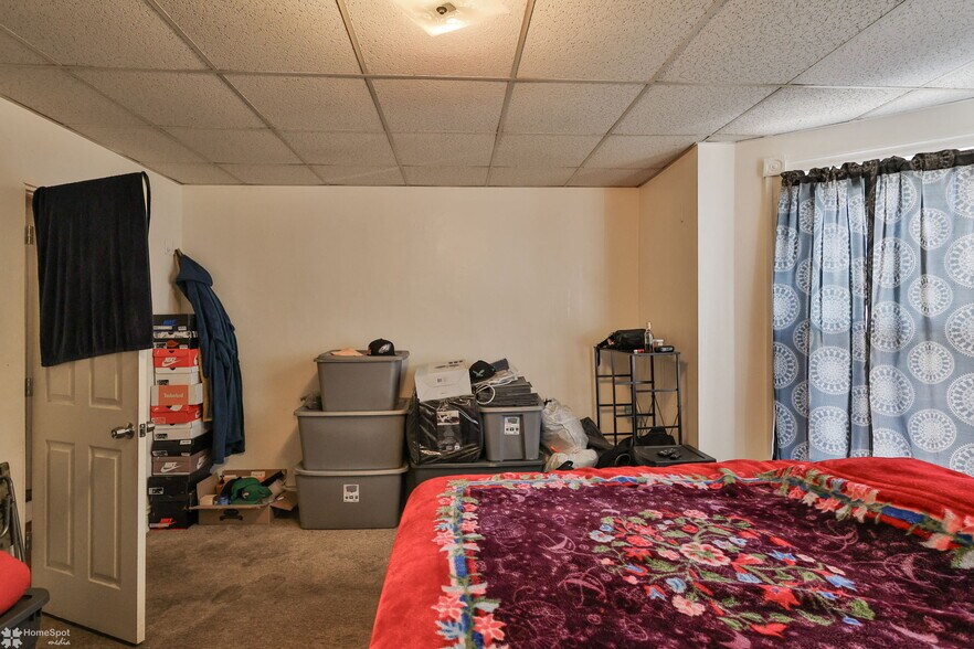More Photos Of 220 S Madison St, Allentown Specialty For Sale