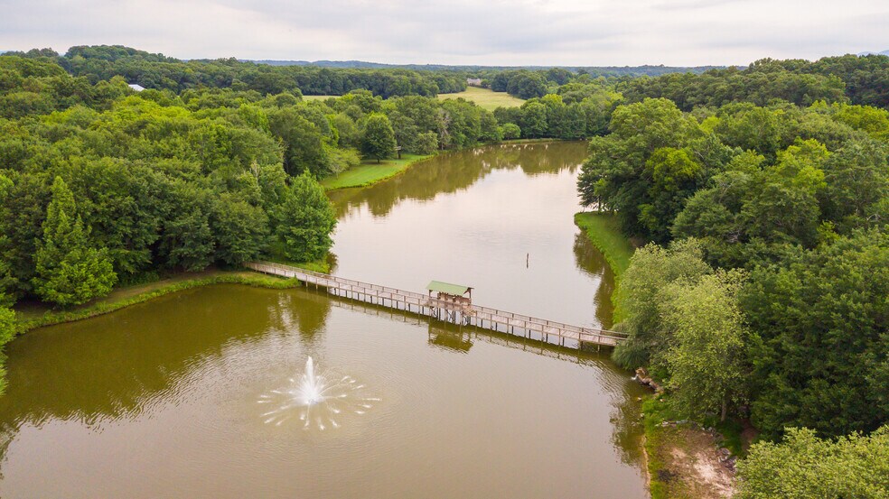 More Photos Of 565 Owens Gin Rd NE, Calhoun Lodge Meeting Hall For Sale