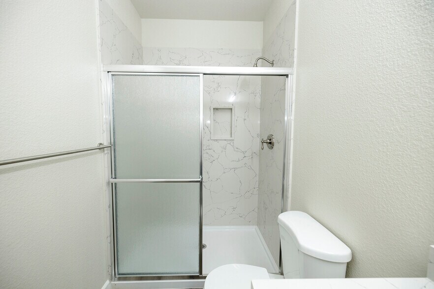 More Photos Of 720 N 2nd St, Patterson Specialty For Sale