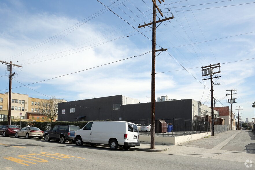 More Photos Of 1670 Beverly Blvd, Los Angeles Loft Creative Space For Lease