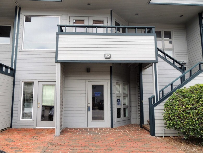 More Photos Of 4400 Bayou Blvd, Pensacola Office Residential For Lease