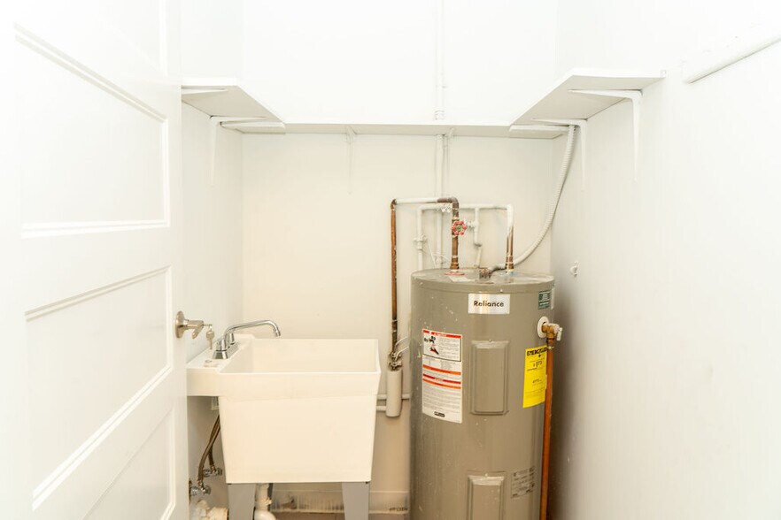 More Photos Of 2810 Tidewater Dr, Norfolk Medical For Sale