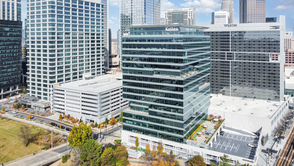 More Photos Of 615 S College St, Charlotte Office For Lease
