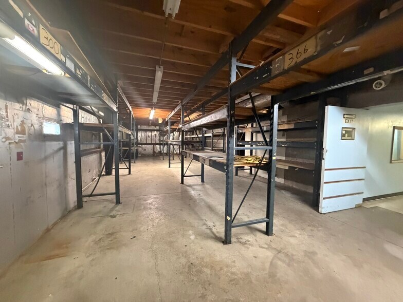 More Photos Of 4330 Westerville Rd, Columbus General Retail For Sale