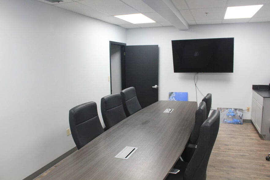 More Photos Of 5890 I 10 Industrial Pkwy W, Theodore Manufacturing For Sale