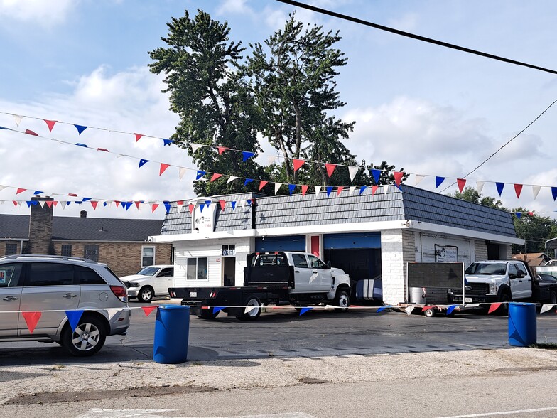 Primary Photo Of 3115 Woodson Rd, Breckenridge Hills General Retail For Sale