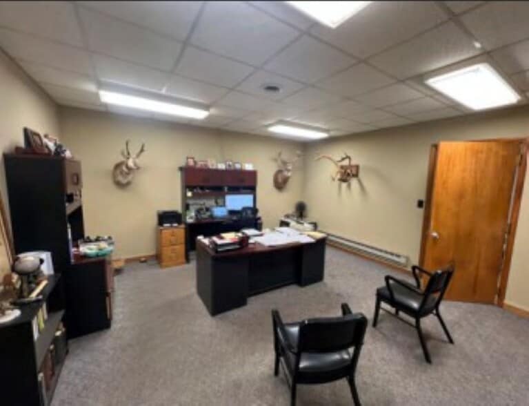 More Photos Of 809 S Pleasant St, Montpelier Industrial For Sale