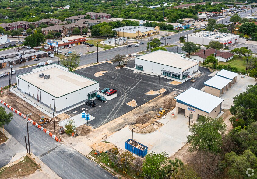 More Photos Of 1443 E Sunshine Dr, San Antonio Carwash For Sale