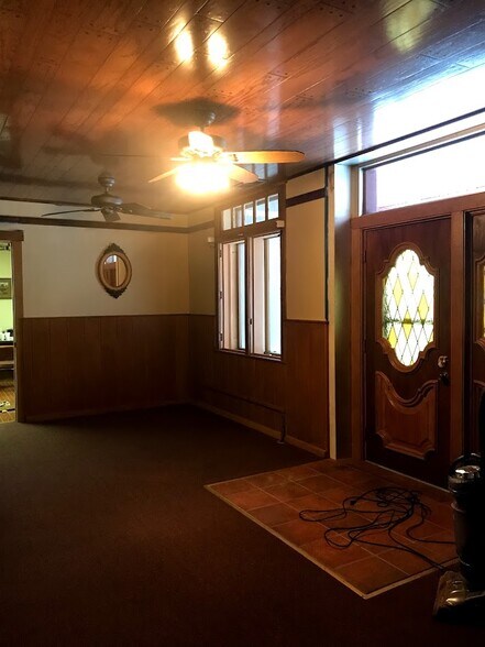 More Photos Of 2200 Terminal St, Niles Warehouse For Sale