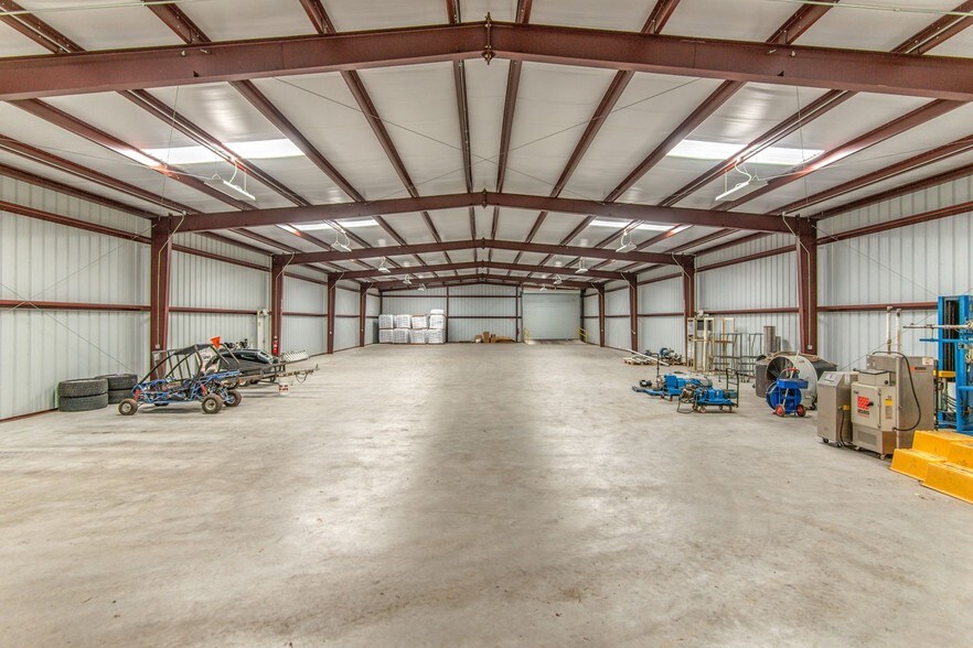 More Photos Of 13939 Old Texaco Rd, Conroe Warehouse For Sale
