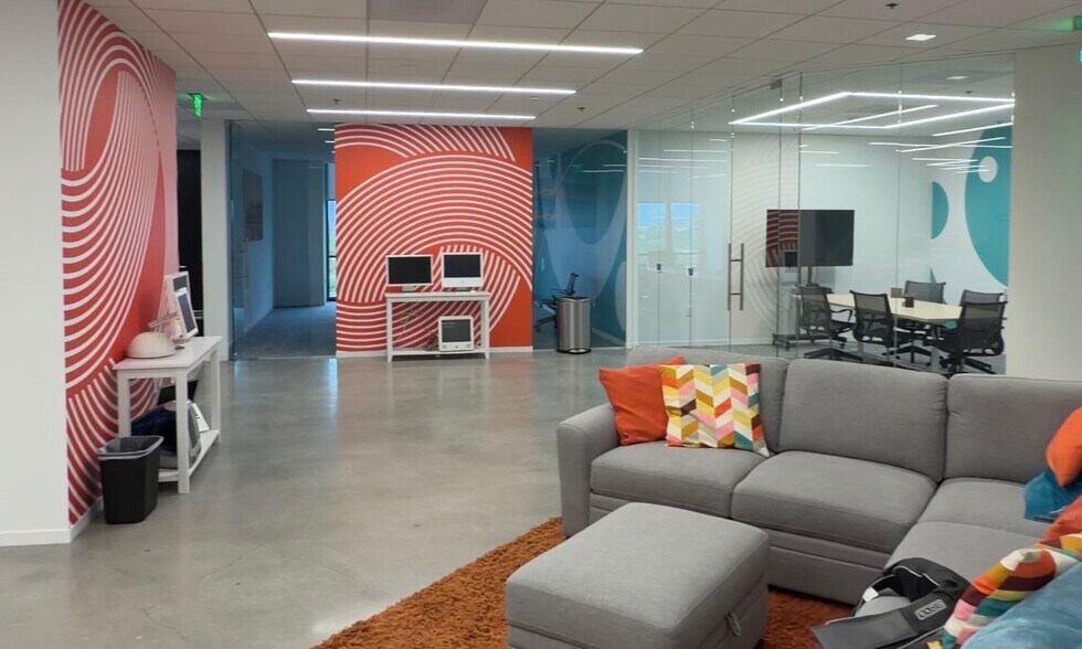 More Photos Of 19900 MacArthur Blvd, Irvine Loft Creative Space For Lease
